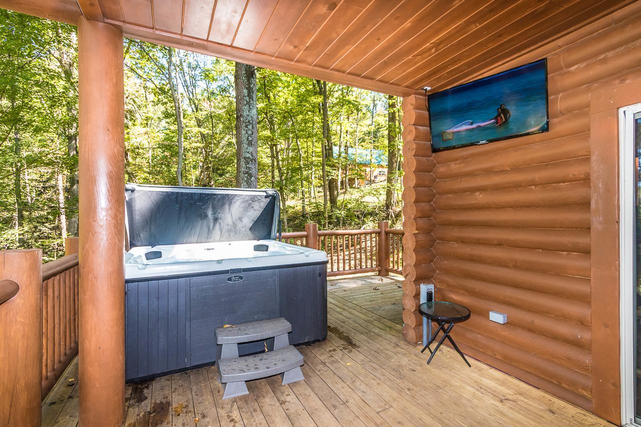 Hocking Hills Cabins & Resort Foxfire Logan Exterior foto